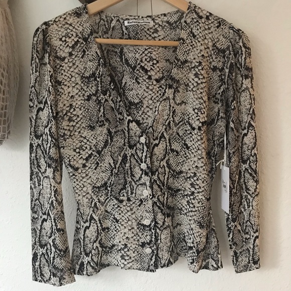 Reformation Tops - Reformation Jemma Top Rattlesnake Size 0